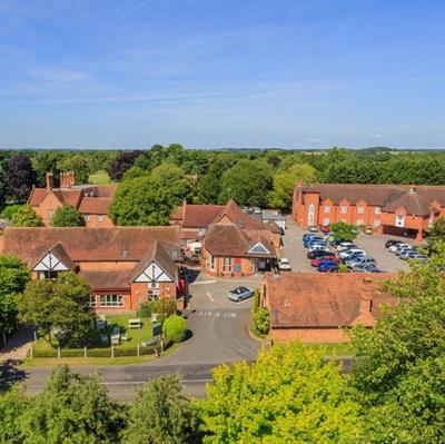 Charlecote Pheasant Hotel