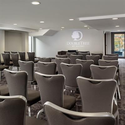 Doubletree By Hilton Lincoln